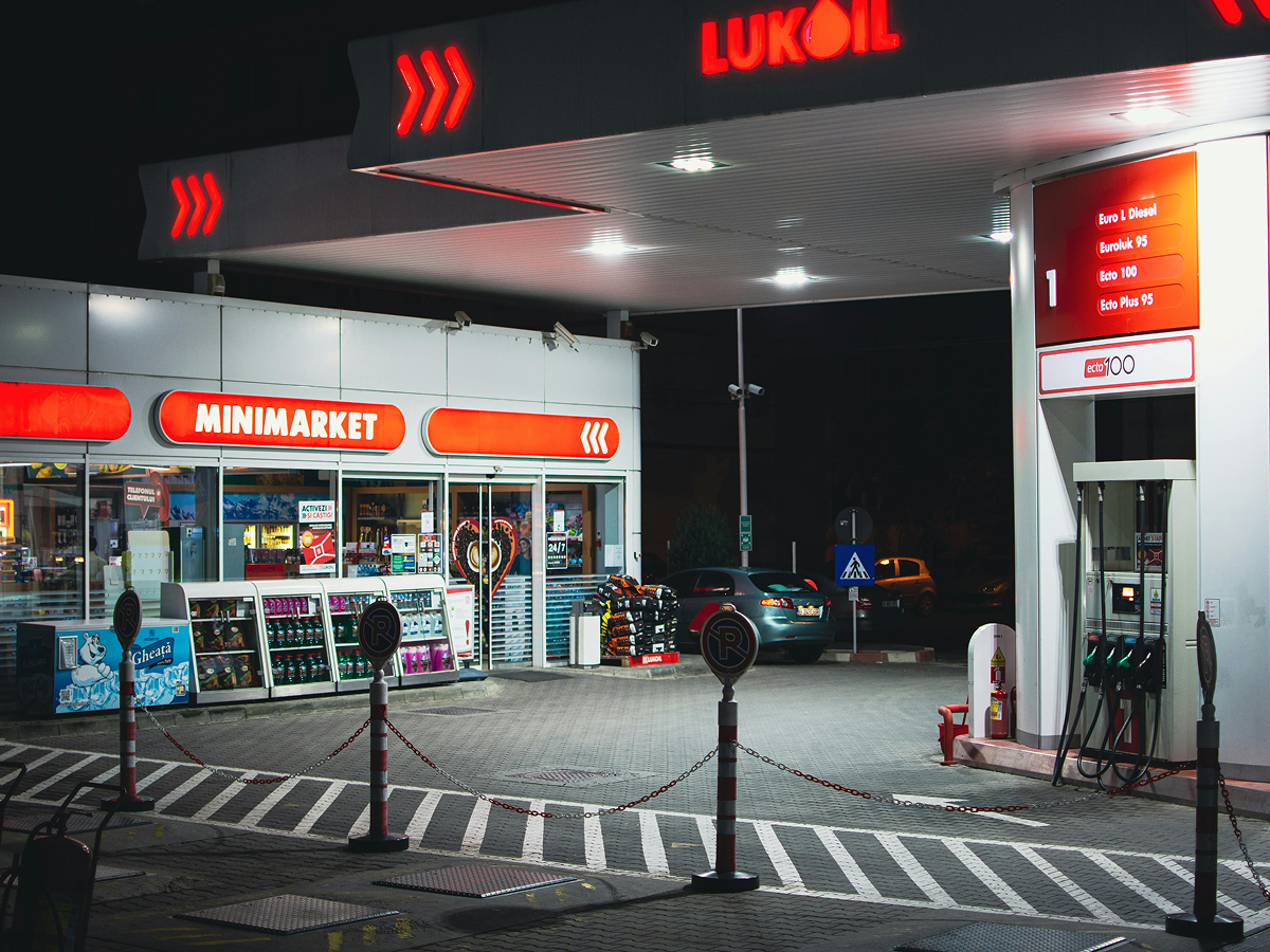 Gas stations and compact kitchens